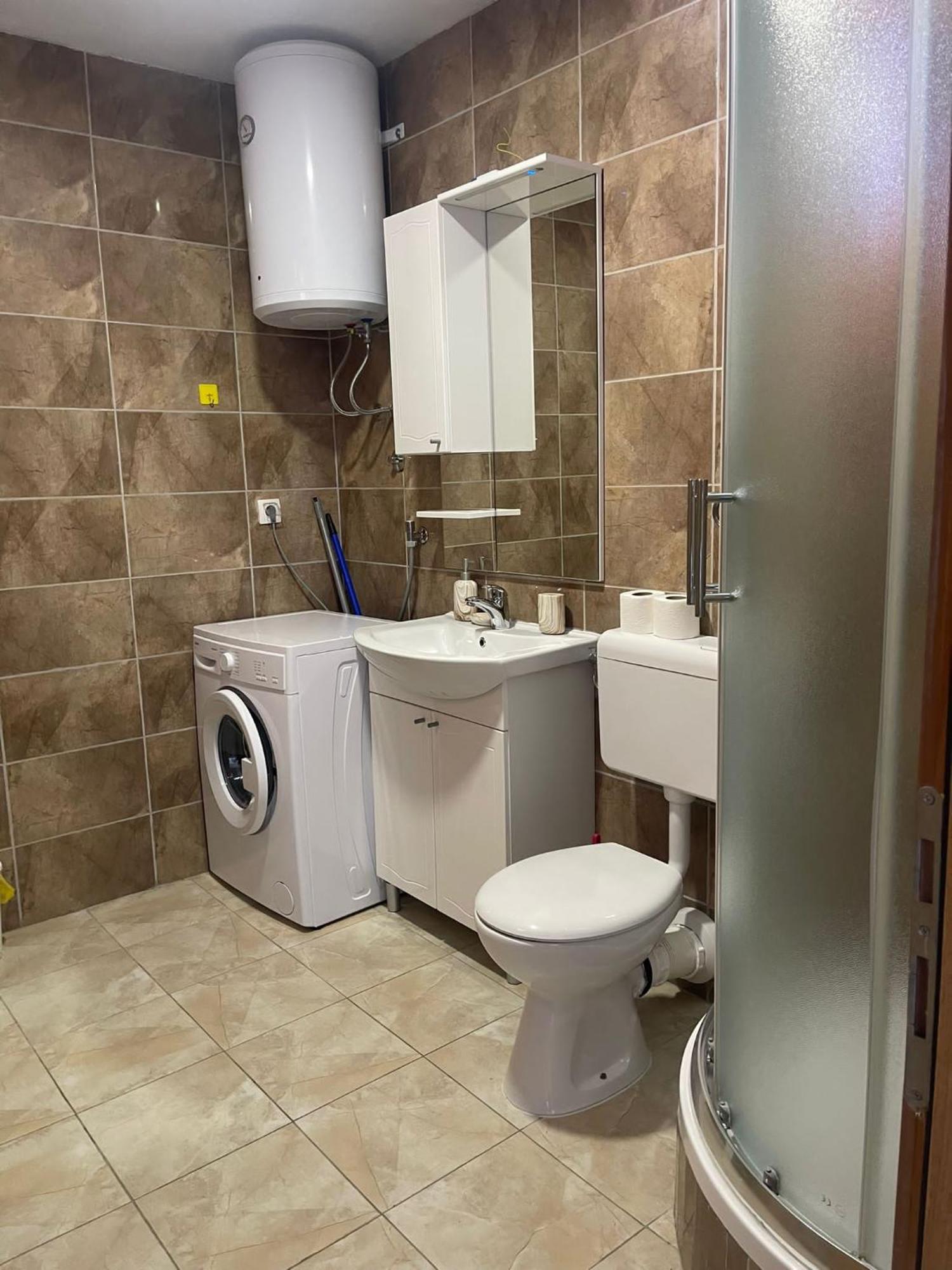 נאום Apartmani Zuti מראה חיצוני תמונה