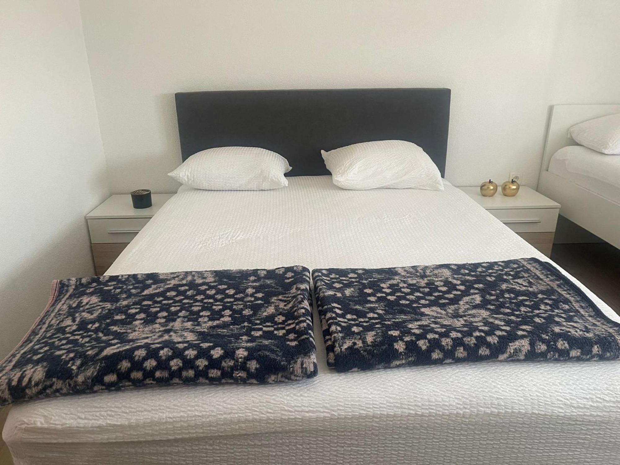 נאום Apartmani Zuti מראה חיצוני תמונה